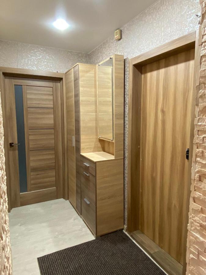 Квартира С Раздельными Комнатами, Левый Берег, Пр Правды, Ул Калиновая Dnipro Esterno foto